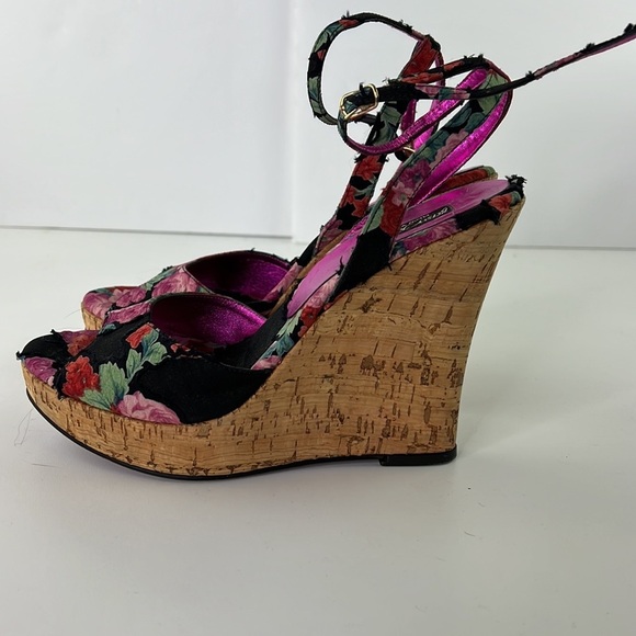 BetseyJohnson Blue Floral wedge heel size 8 - Picture 5 of 9